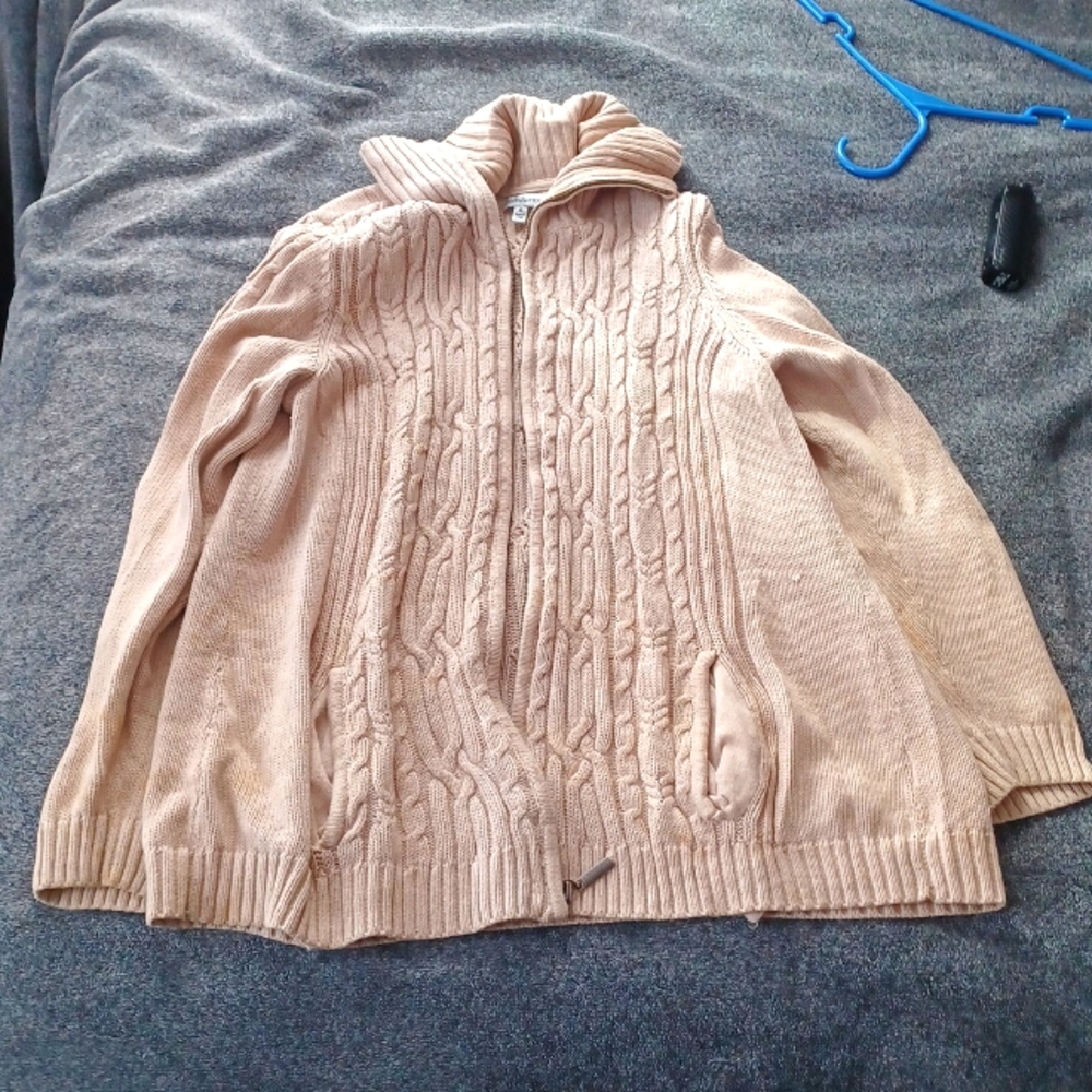 Women's Croft & Borrow zip-up cardigan.